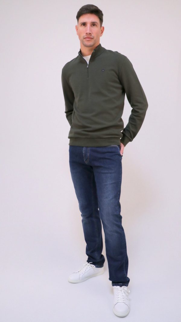 12240007-652-3_27986755-8af5-4c93-8734-964d4df2d7f7